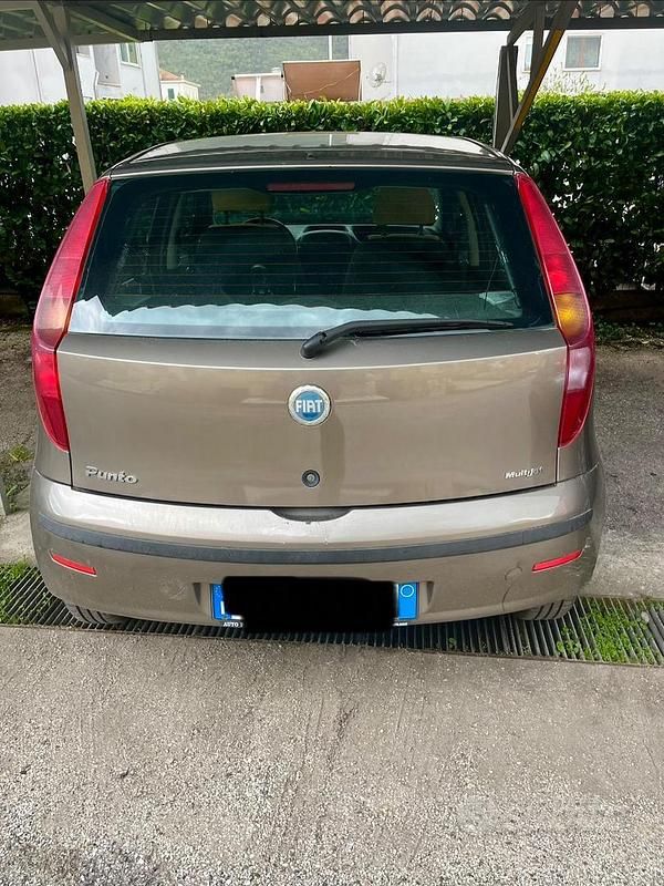 Usata Fiat Punto 2005 Utilitaria