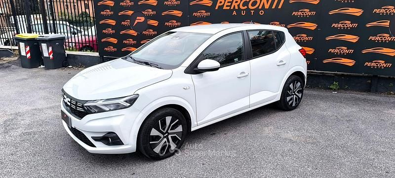 Usata Dacia Sandero 67 CV (49 kW) 2024 Bianco Berlina
