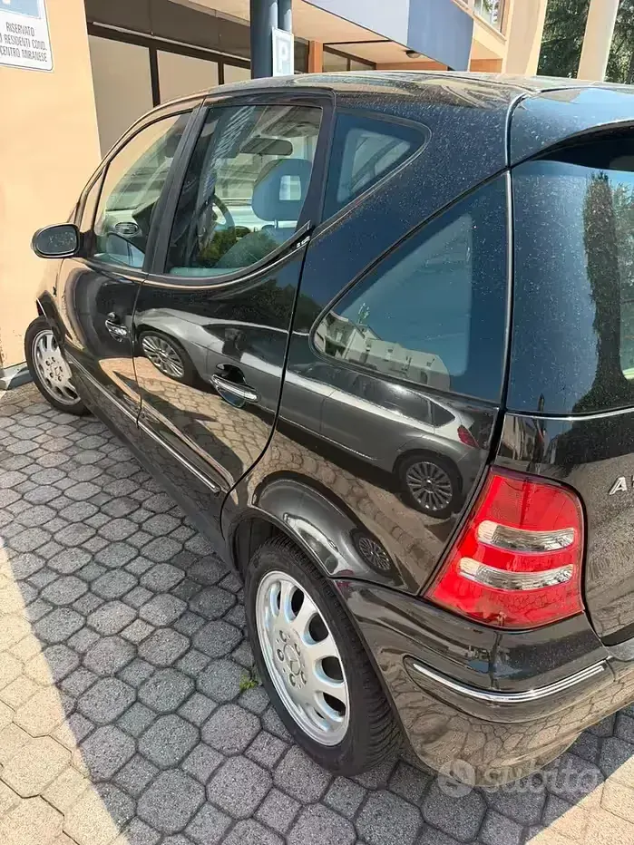Usata Mercedes A140 82 CV (60 kW) 2003 Nero Utilitaria