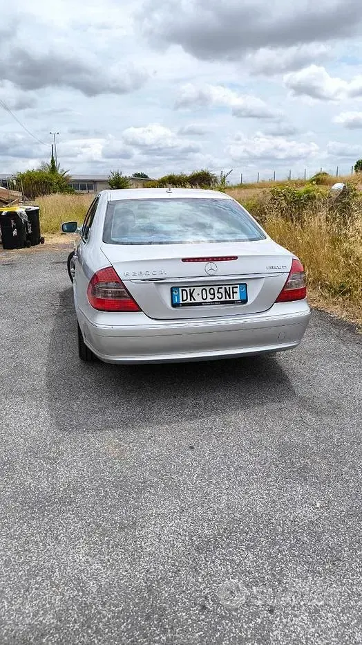 Usata Mercedes E280 190 CV (139 kW) 2007 Berlina