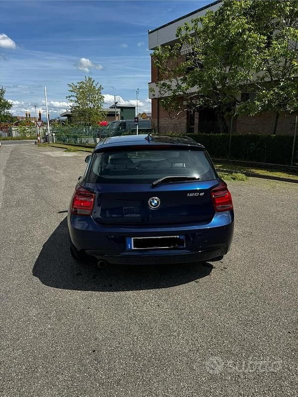 Usata BMW 120 184 CV (135 kW) 2011 Blu Utilitaria