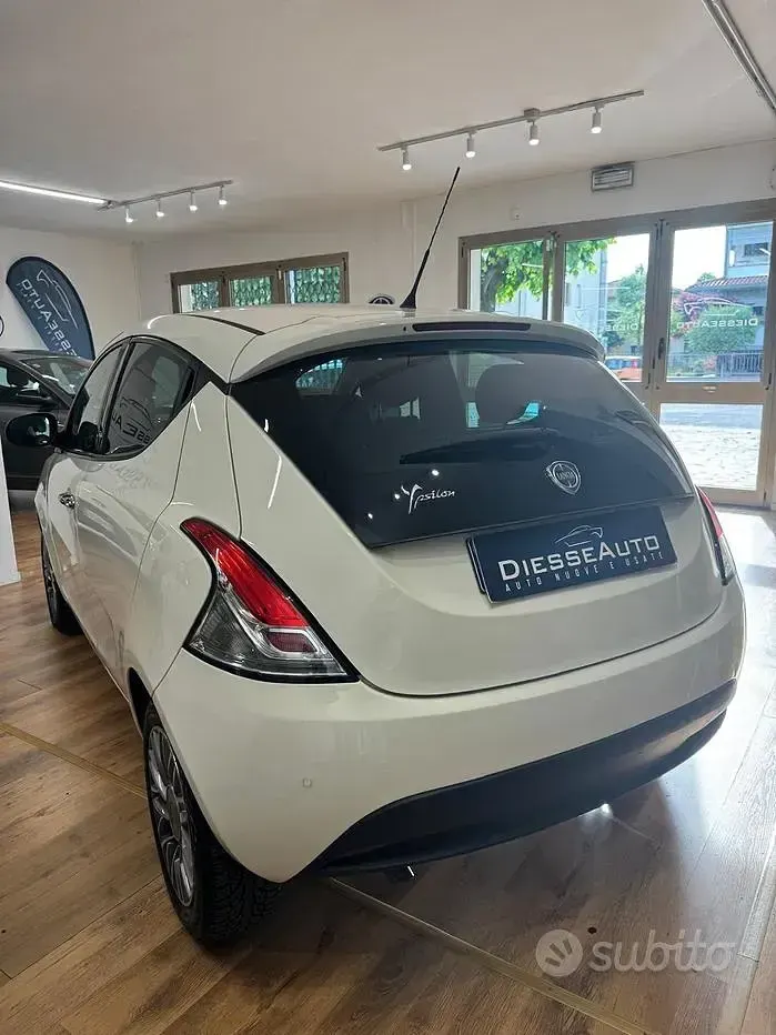 Usata Lancia Ypsilon S 95 CV (69 kW) 2011 Bianco Utilitaria