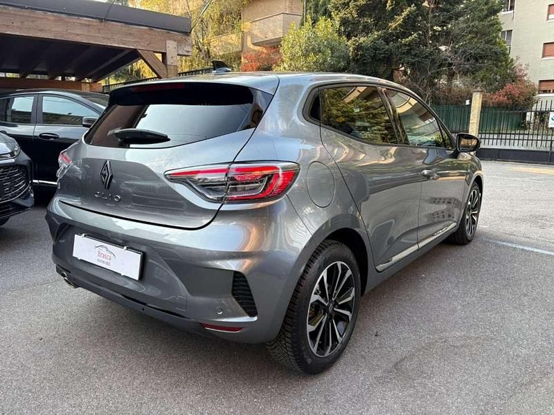 Usata Renault Clio V Techno 90 CV (66 kW) 2025 Grigio Berlina