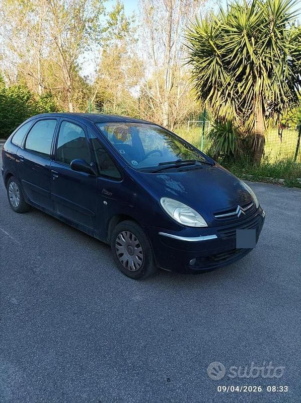 Usata Citroën Xsara Picasso 90 CV (66 kW) 2006 Blu Monovolume
