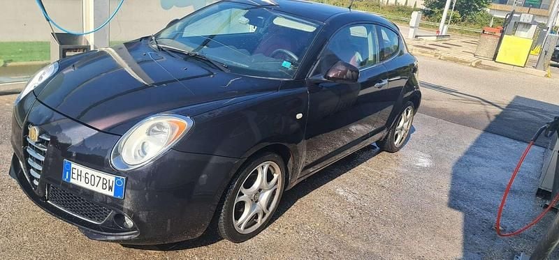 Usata Alfa Romeo MiTo Progression 105 CV (77 kW) 2011 Nero Utilitaria