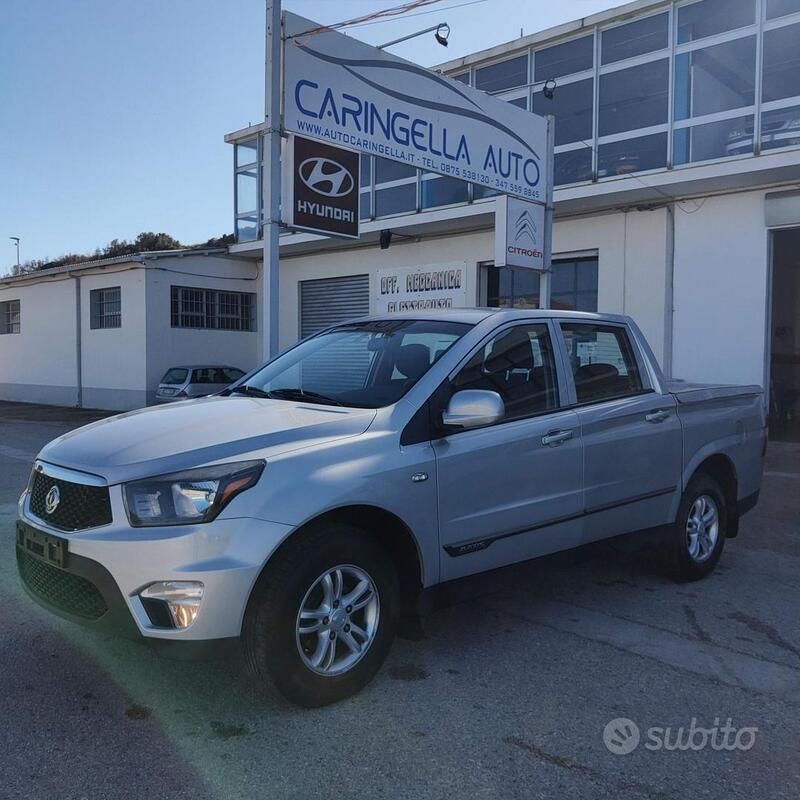 Argento Usata 2015 Ssangyong Actyon Crystal Pick-up | 12.900 € (Buon prezzo) - Immagine 1/4