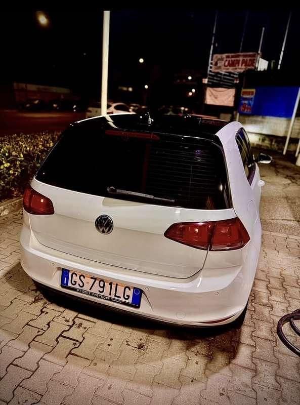 Usata VW Golf LOUNGE 125 CV (91 kW) 2015 Bianco Coupé
