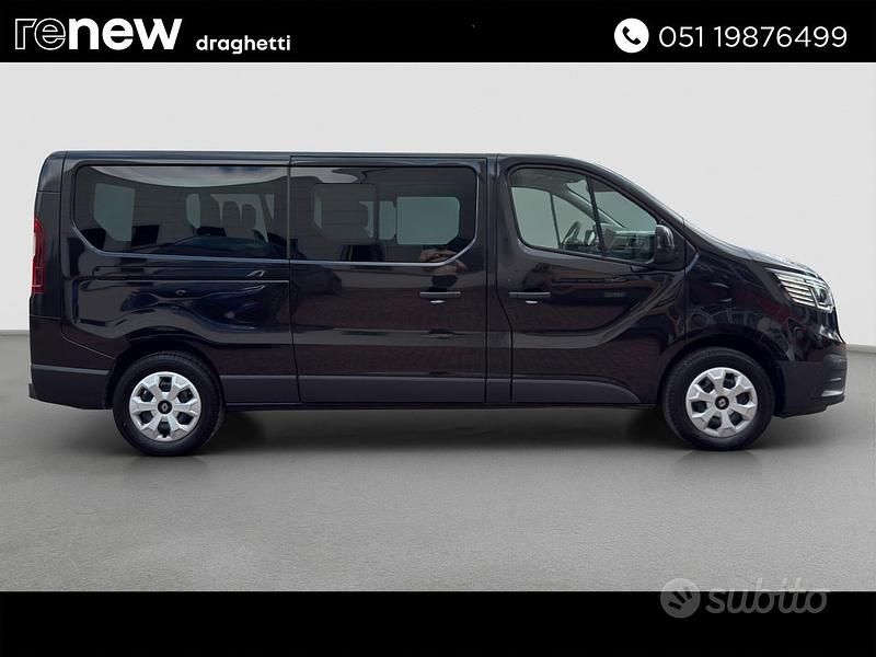 Usata Renault Trafic 150 CV (110 kW) 2024 Nero Monovolume