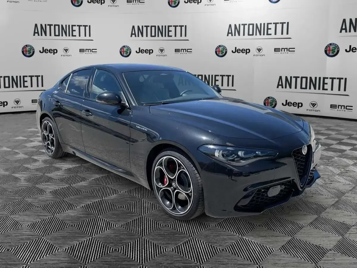 Nuova Alfa Romeo Giulia Veloce 160 CV (117 kW) 2026 Nero Berlina