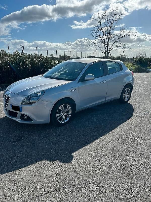 Usata Alfa Romeo Giulietta Progression 105 CV (77 kW) 2015 Berlina