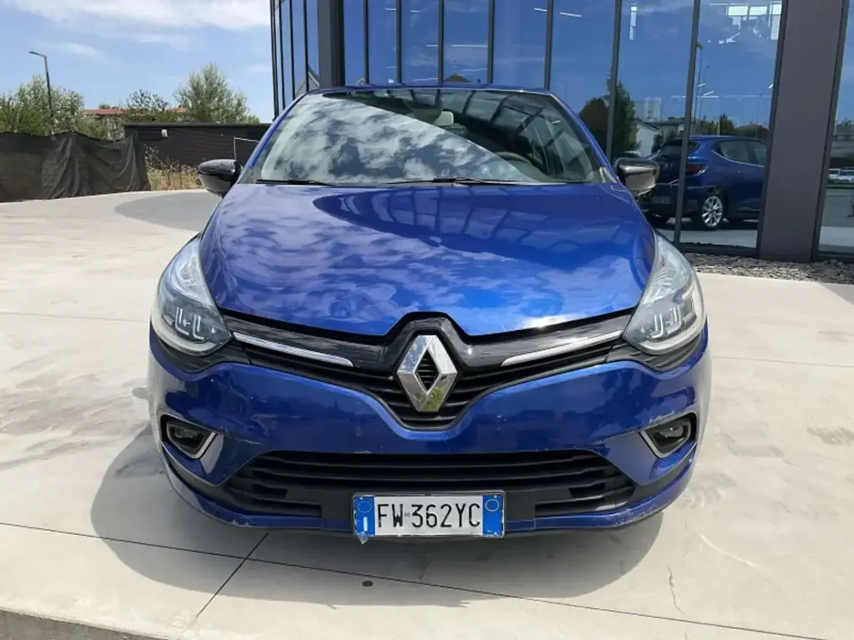 Usata Renault Clio Business 76 CV (55 kW) 2019 Blu/azzurro Utilitaria