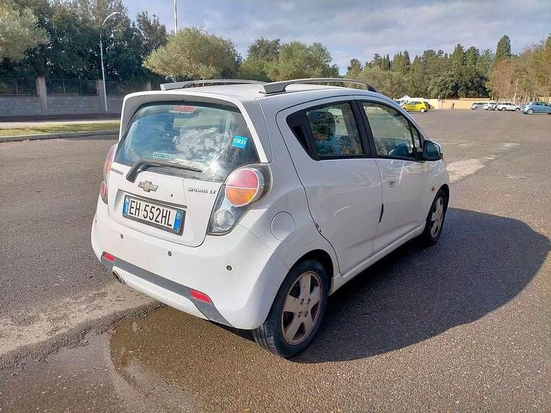 Bianco Usata 2011 Chevrolet Spark LT Due volumi | 2200 € (Ottimo prezzo) - Immagine 1/4
