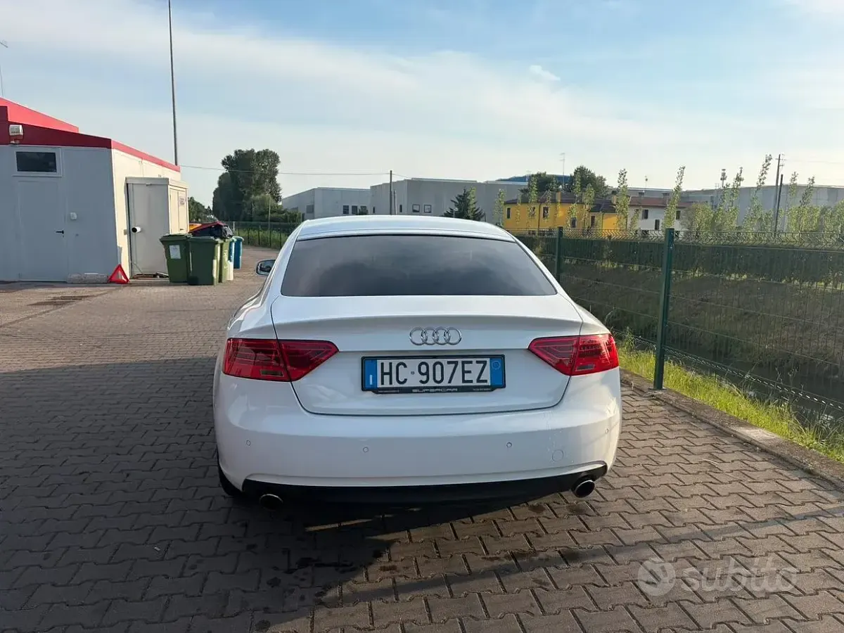 Usata Audi A5 170 CV (125 kW) 2014 Bianco Coupé