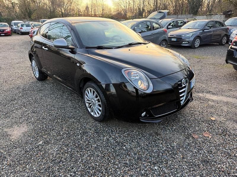Nero Usata 2016 Alfa Romeo MiTo Impression Due volumi | 6500 € (Buon prezzo) - Immagine 1/4