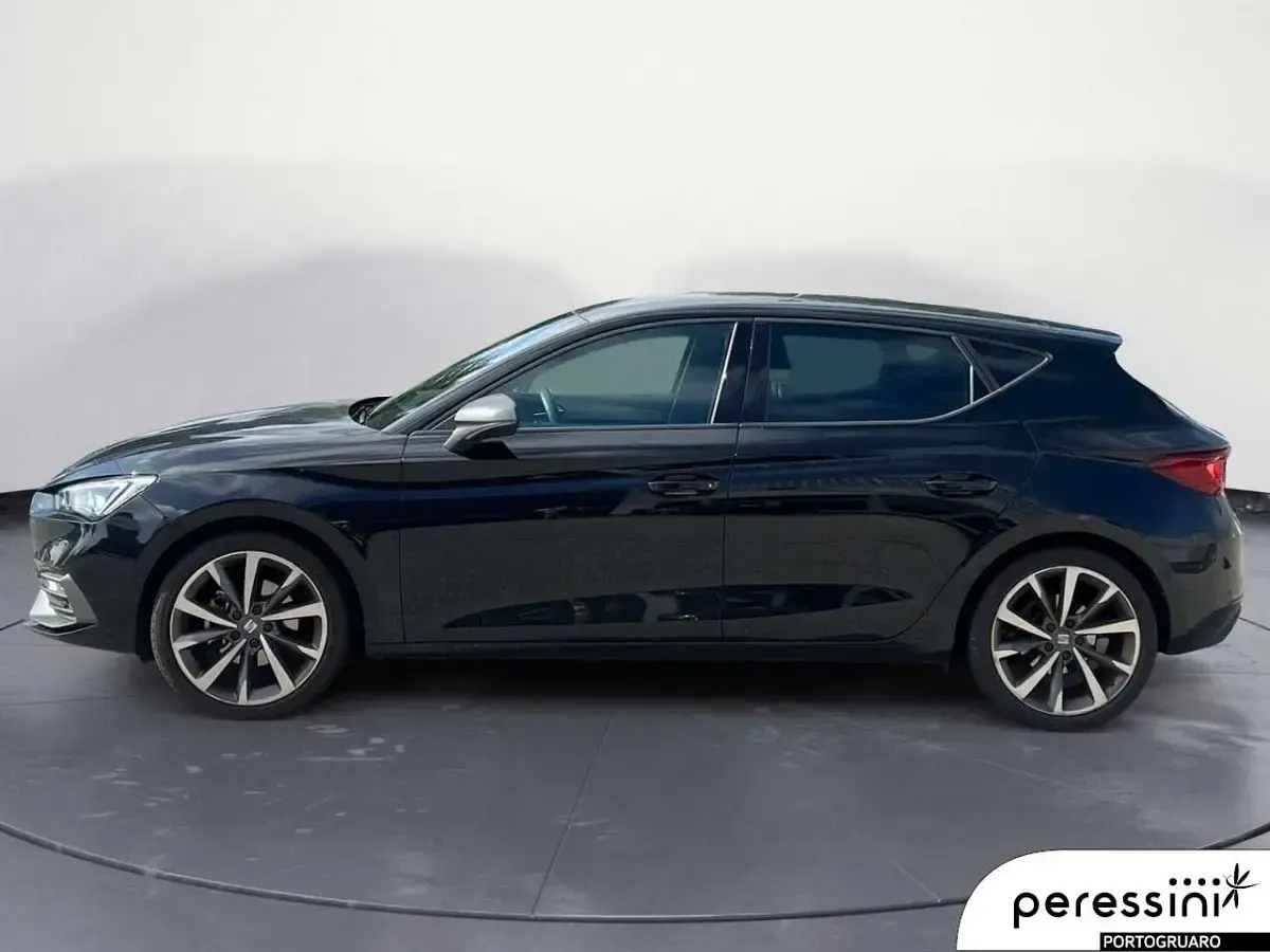 Usata Seat Leon FR 150 CV (110 kW) 2024 Nero Berlina