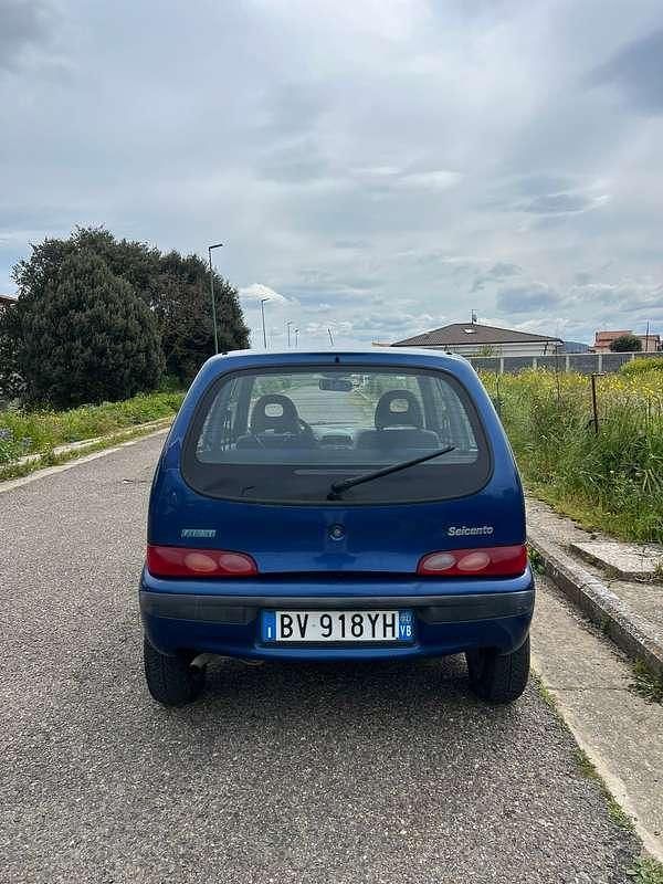 Usata Fiat 600 54 CV (39 kW) 2002 Blu/azzurro Utilitaria