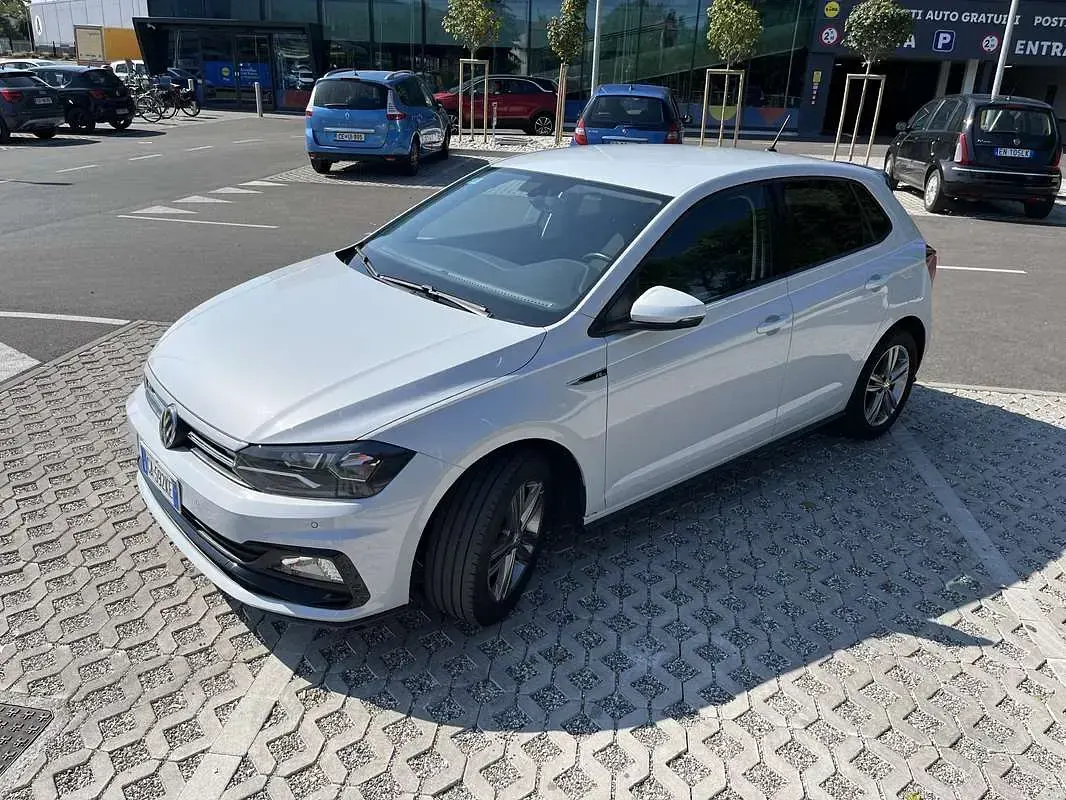 Usata VW Polo Highline 95 CV (69 kW) 2020 Utilitaria