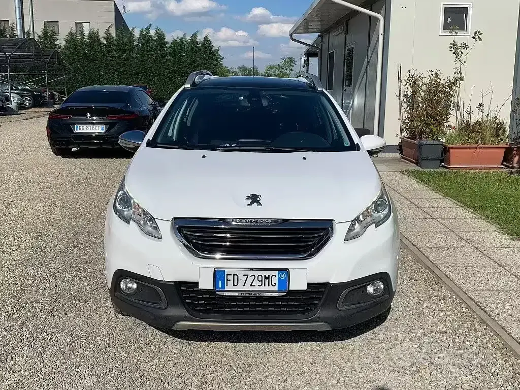 Usata Peugeot 2008 Allure 110 CV (80 kW) 2016 Bianco SUV