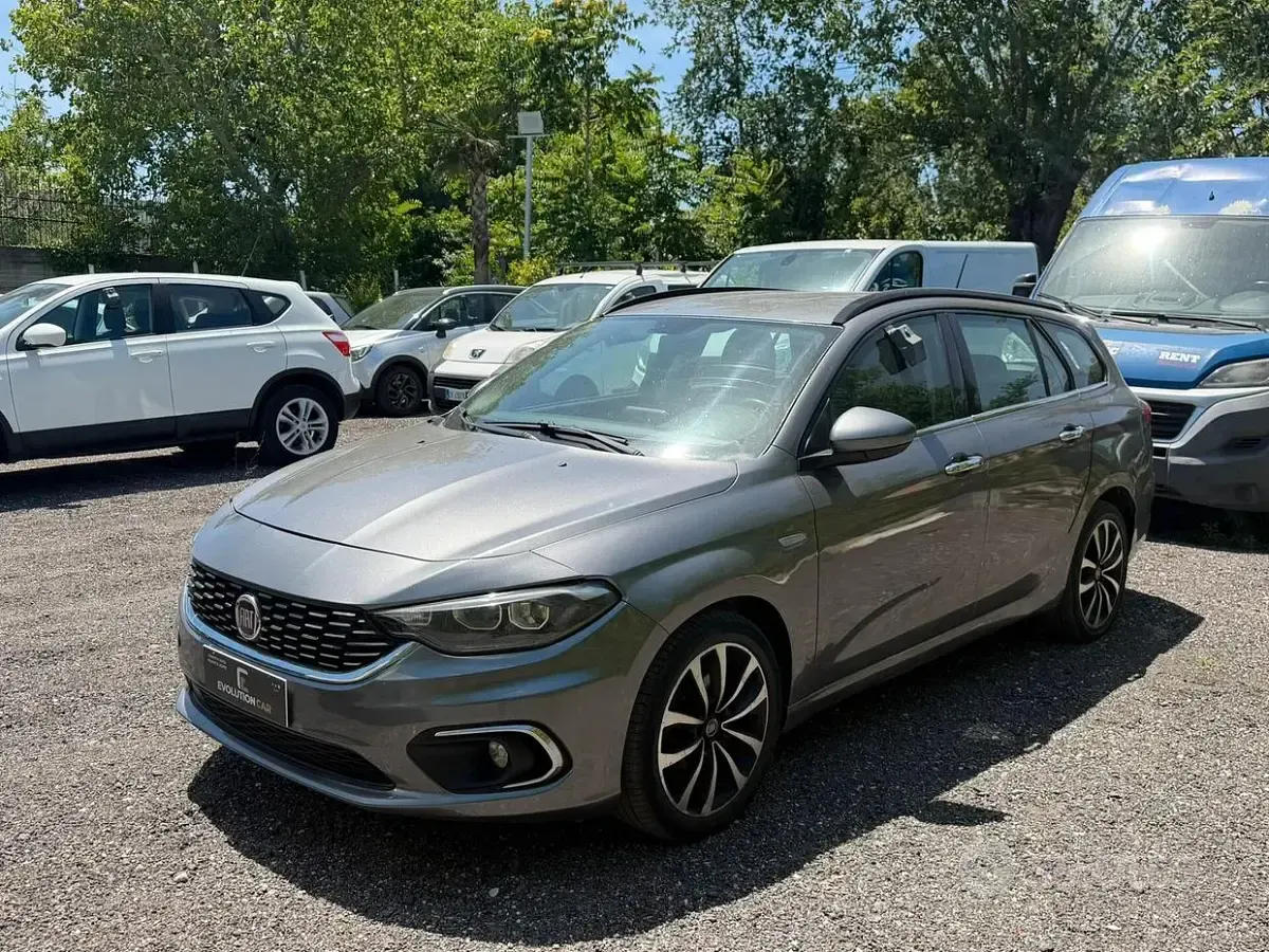 Usata Fiat Tipo 95 CV (69 kW) 2016 Marrone Berlina