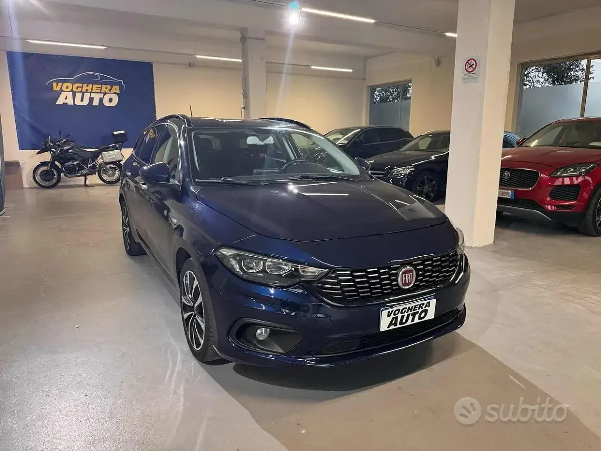 Usata Fiat Tipo Lounge 120 CV (88 kW) 2017 Blu Station wagon