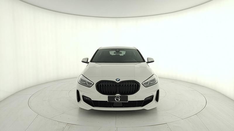 Usata BMW 118 Shadowline 150 CV (110 kW) 2024 Utilitaria