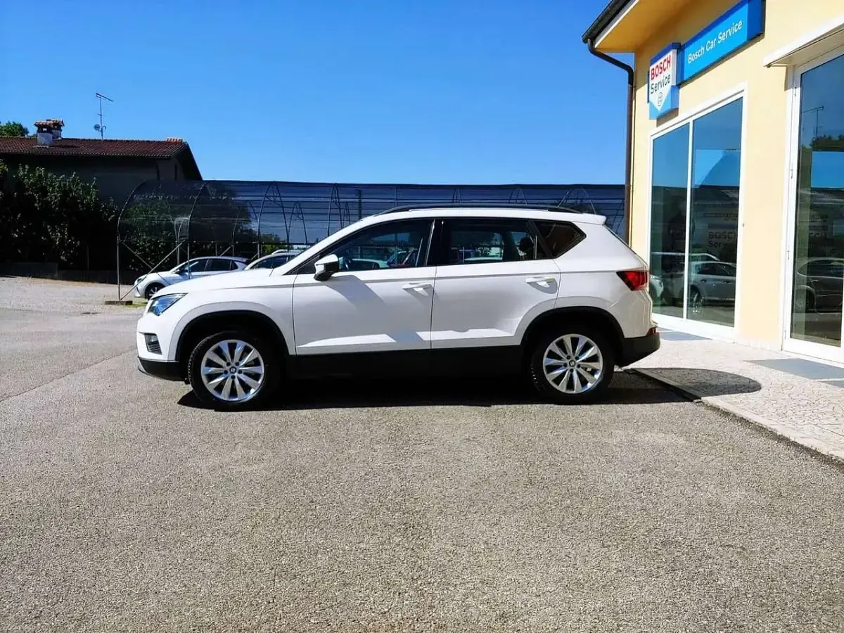 Usata Seat Ateca 4Drive 150 CV (110 kW) 2016 Bianco SUV