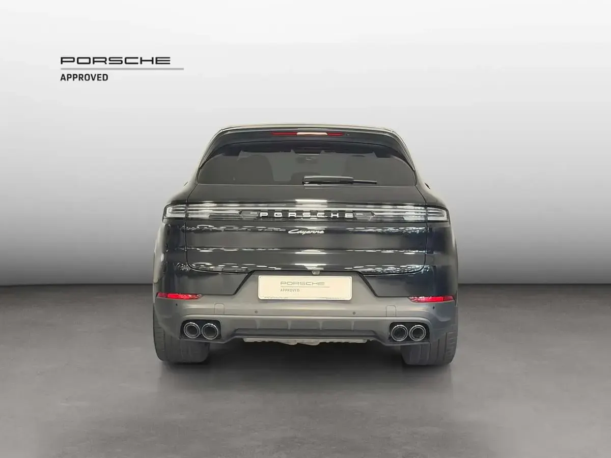 Usata Porsche Cayenne 470 CV (345 kW) 2023 Nero cromite SUV