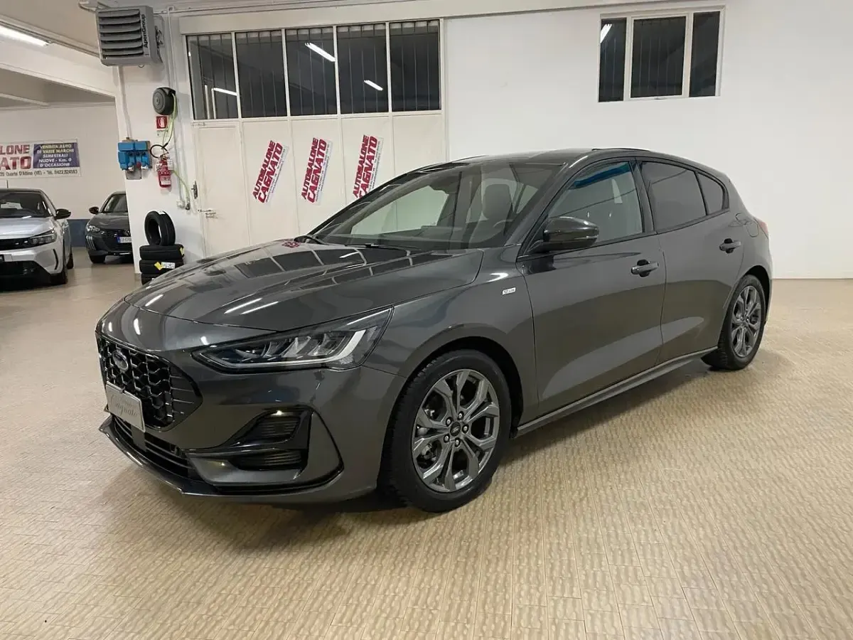 Usata Ford Focus ST-Line 125 CV (91 kW) 2025 Grigio Berlina