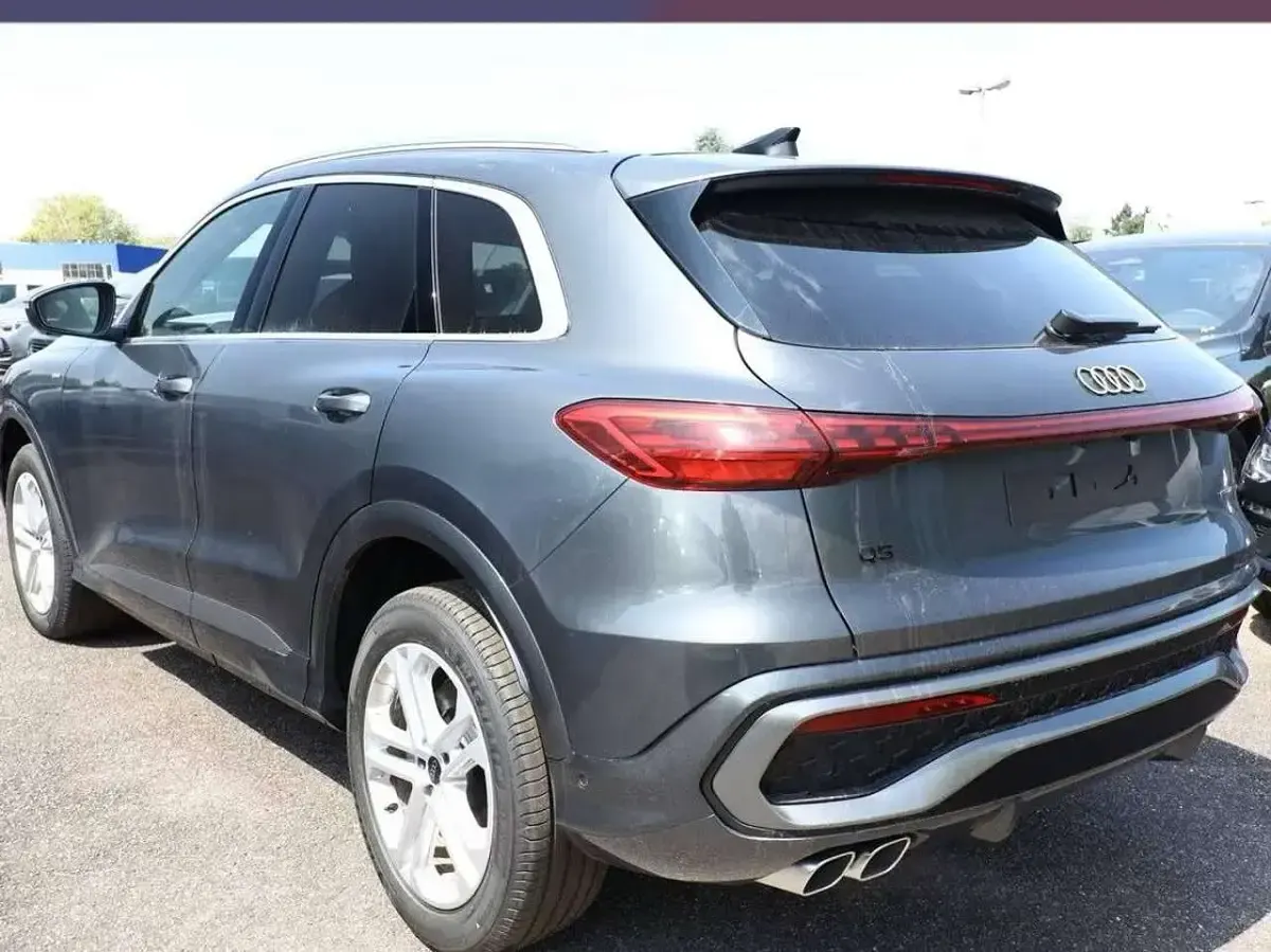 Nuova Audi Q5 S-Line 204 CV (150 kW) 2026 Grigio daytona metallizzato SUV