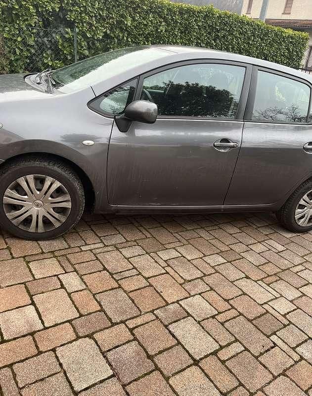 Usata Toyota Auris 124 CV (91 kW) 2007 Utilitaria