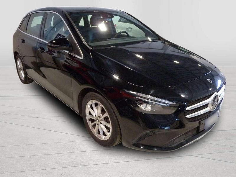 Usata Mercedes B220 190 CV (139 kW) 2020 Nero Monovolume