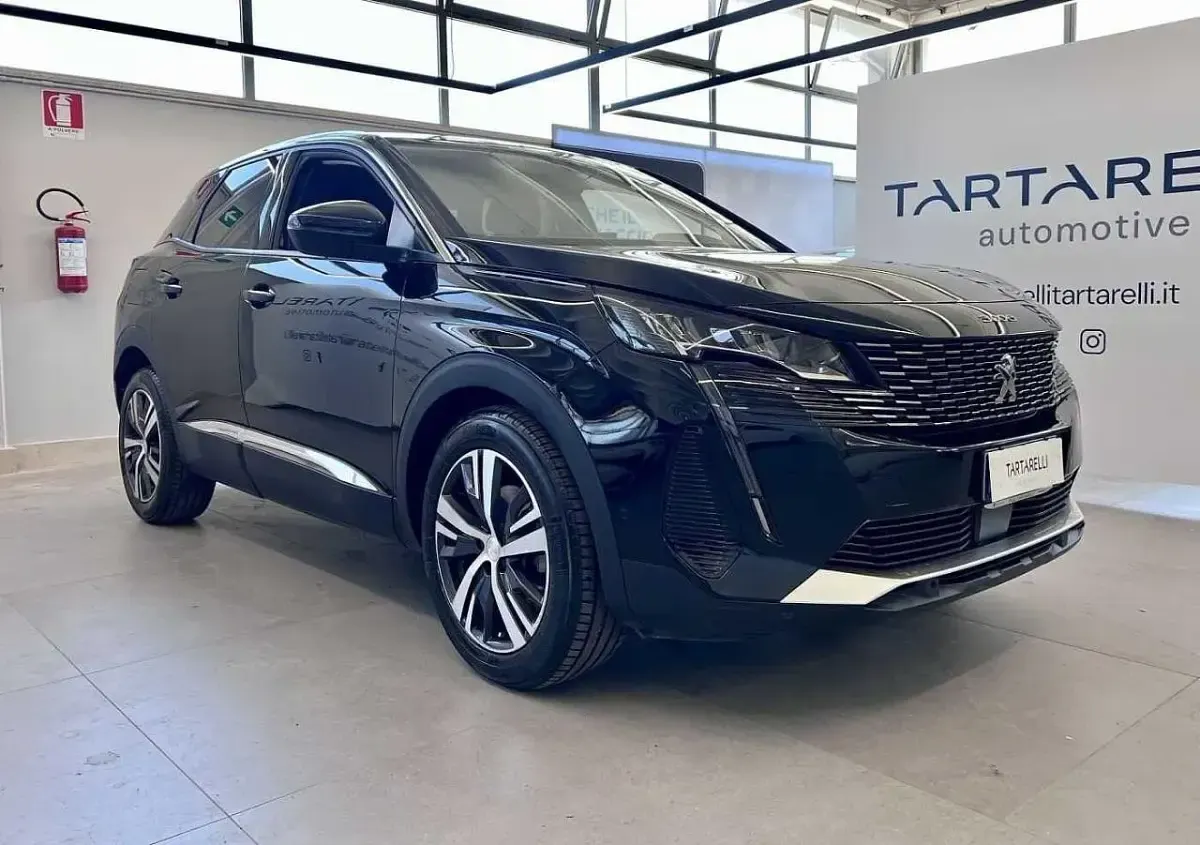 Usata Peugeot 3008 Allure 131 CV (96 kW) 2022 SUV