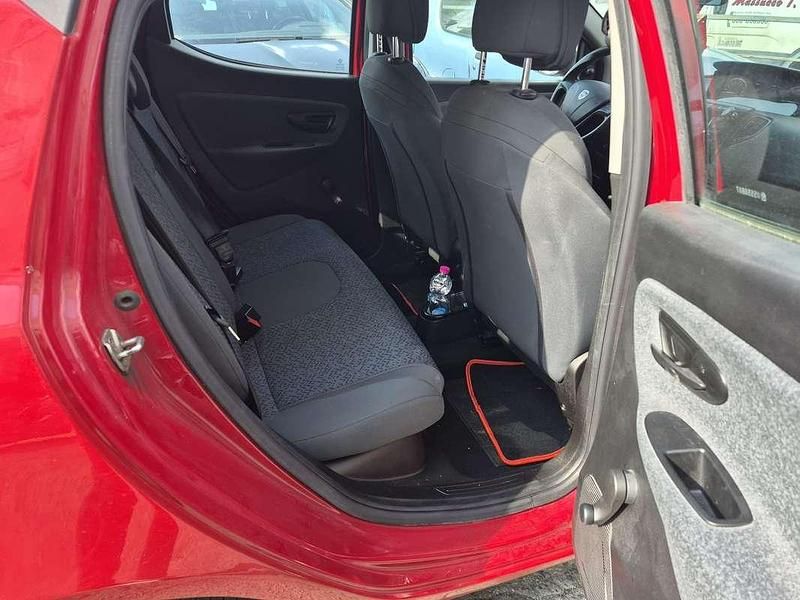 Usata Lancia Ypsilon Silver 69 CV (50 kW) 2021 Utilitaria