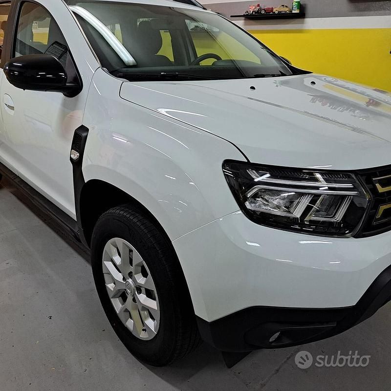 Usata Dacia Duster Comfort 91 CV (66 kW) 2022 Bianco SUV
