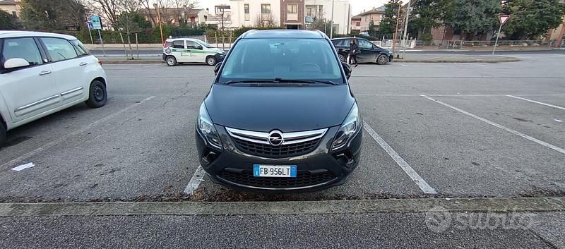 Usata Opel Zafira 150 CV (110 kW) 2015 Grigio Monovolume