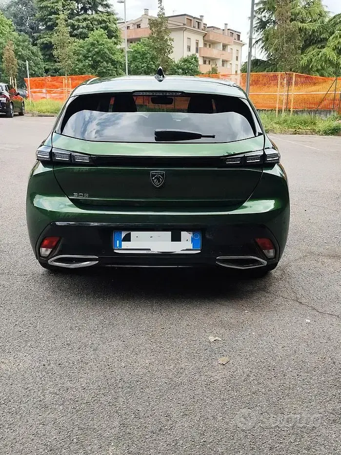 Usata Peugeot 308 Allure 131 CV (96 kW) 2024 Verde Berlina