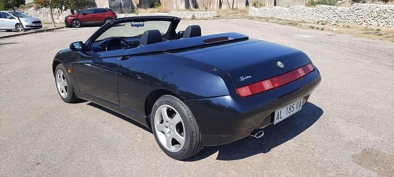 Usata Alfa Romeo Spider Lusso 150 CV (110 kW) 1996 Other Cabrio
