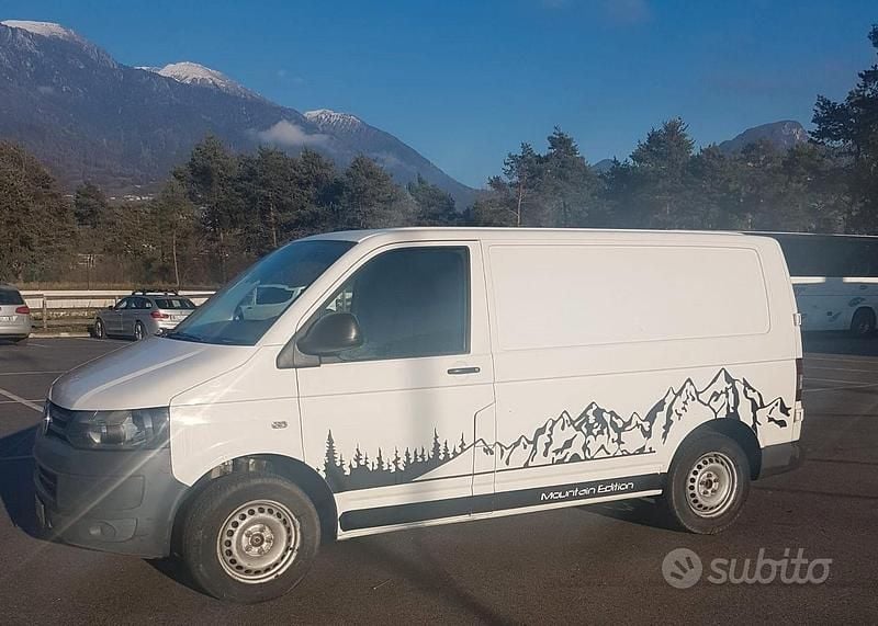 Usata VW T5 140 CV (102 kW) 2012 Bianco Furgone