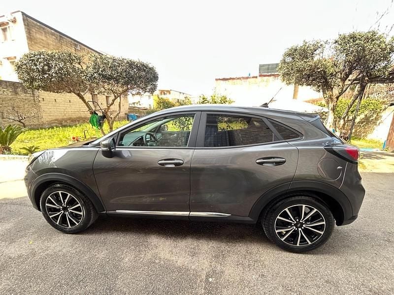 Usata Ford Puma Titanium 125 CV (91 kW) 2021 Grigio SUV