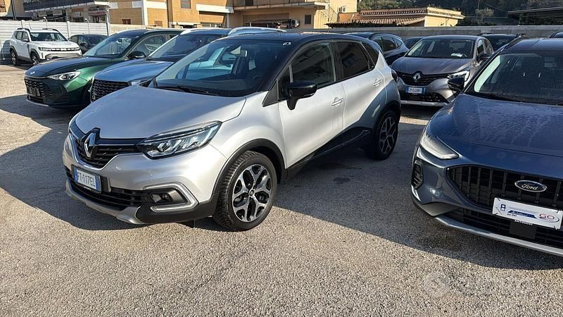 Grigio Usata 2018 Renault Captur SUV | 10.900 € - Immagine 1/4