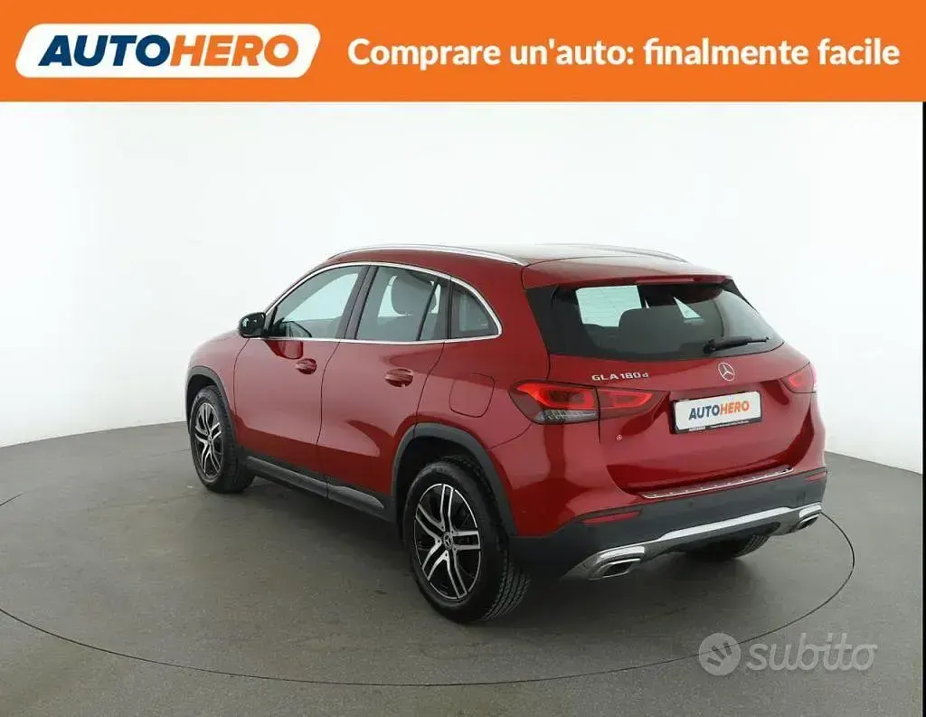 Usata Mercedes GLA180 116 CV (85 kW) 2021 Rosso SUV