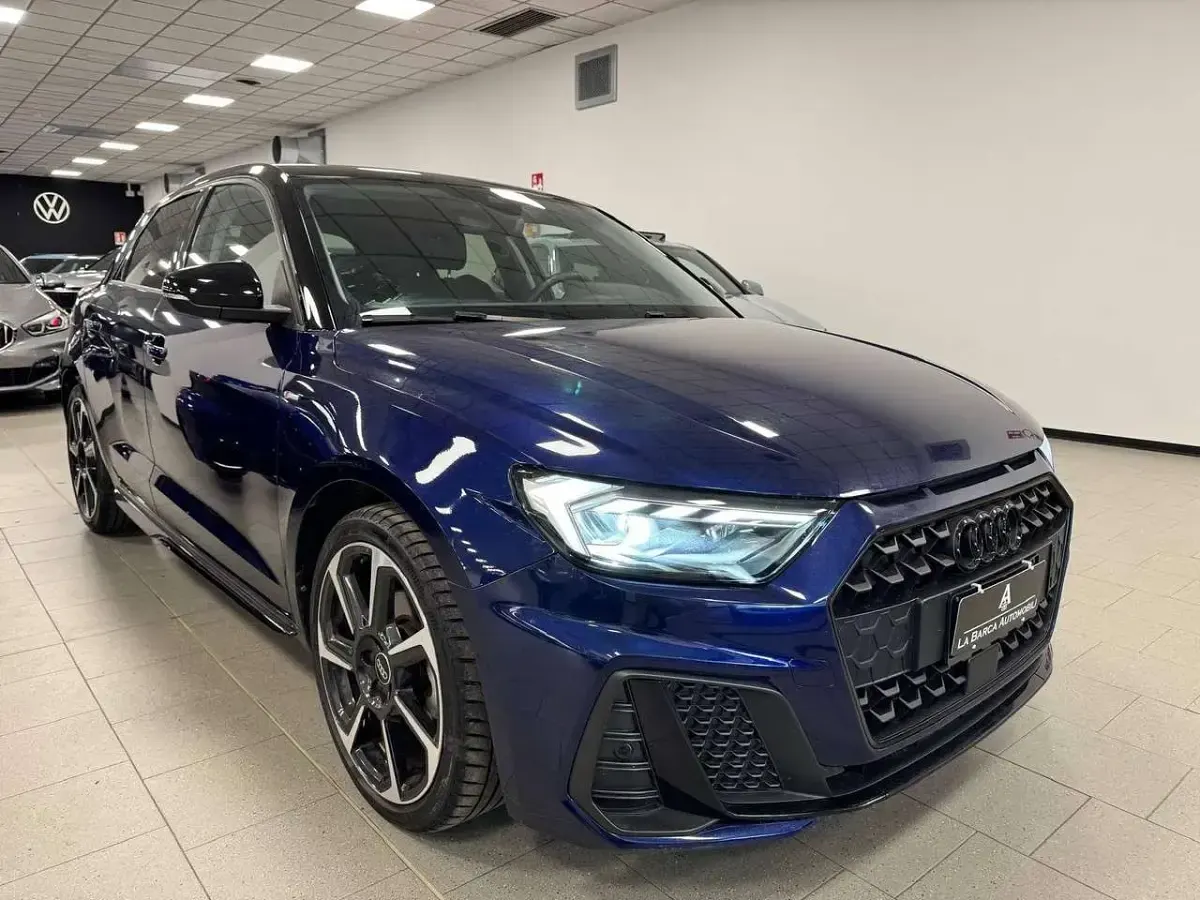 Begagnad Audi A1 S-Line 116 HK (85 kW) 2025 Blå SUV