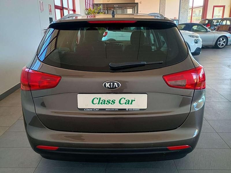 Usata Kia Ceed Sportswagon 128 CV (94 kW) 2015 Sand track Station wagon