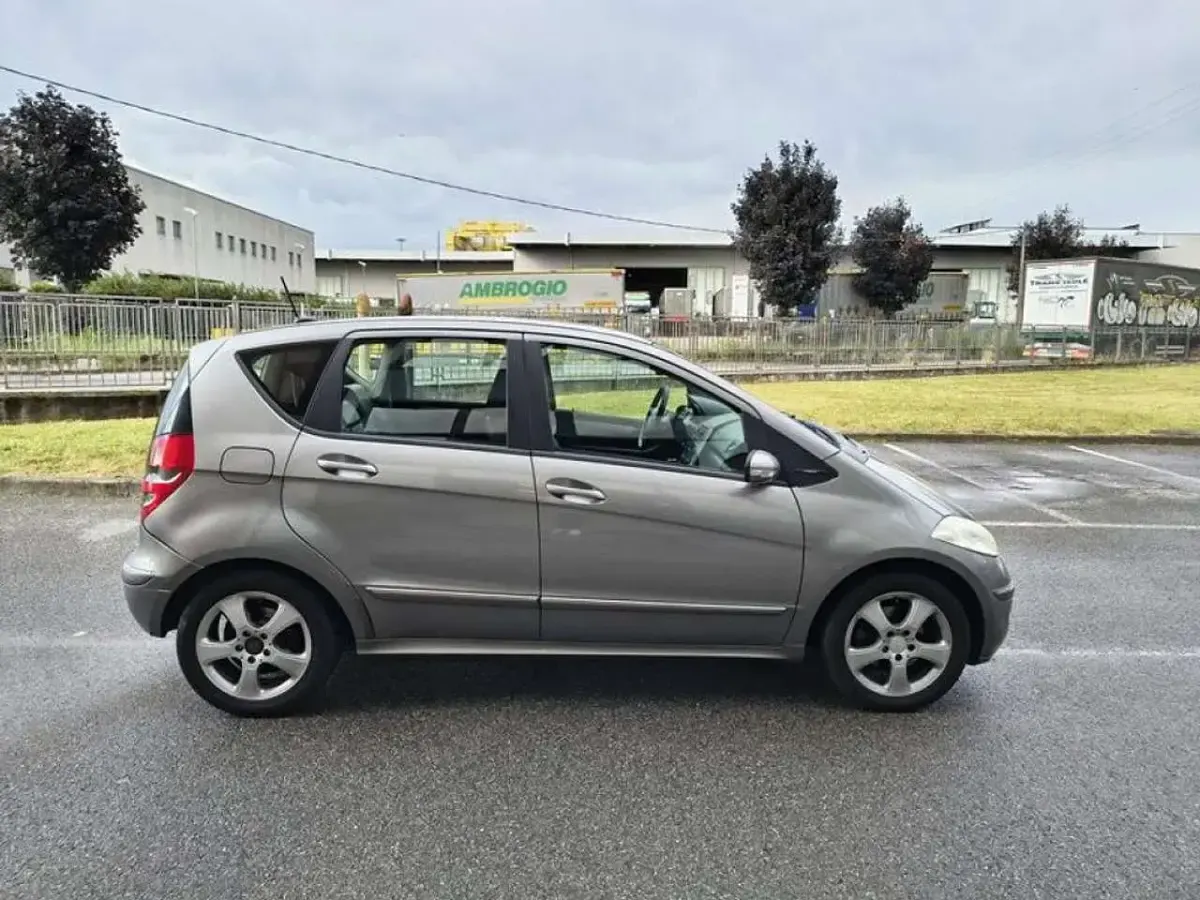 Usata Mercedes A150 Avantgarde 95 CV (69 kW) 2008 Grigio Berlina