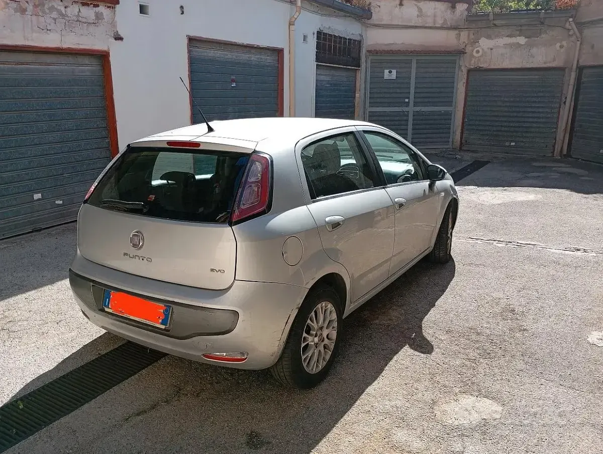 Usata Fiat Punto Evo 65 CV (47 kW) 2011 Utilitaria