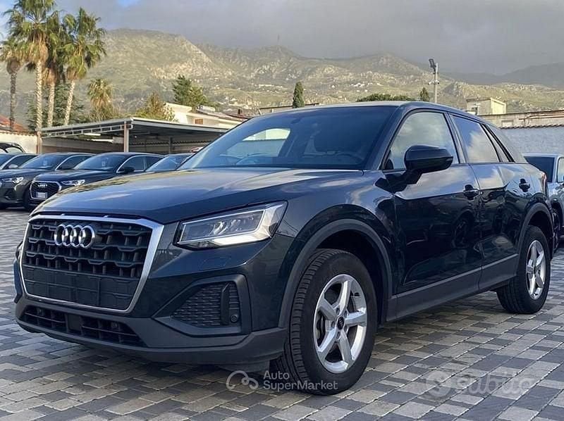 Usata Audi Q2 Business 116 CV (85 kW) 2023 Grigio SUV