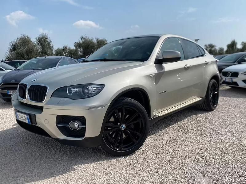 Begagnad BMW X6 245 HK (180 kW) 2011 Gul SUV