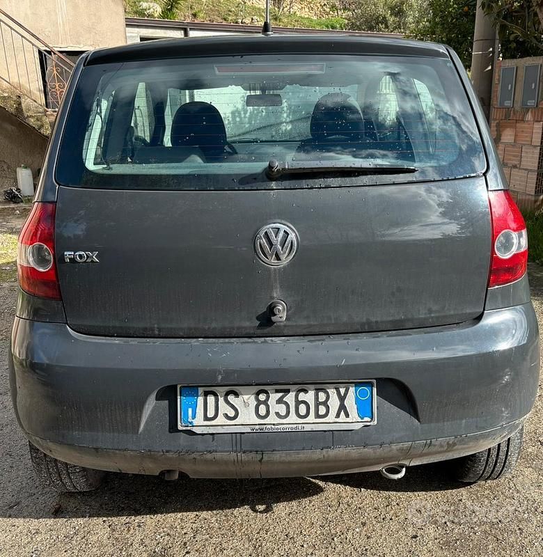 Usata VW Fox 54 CV (39 kW) 2008 Grigio Utilitaria