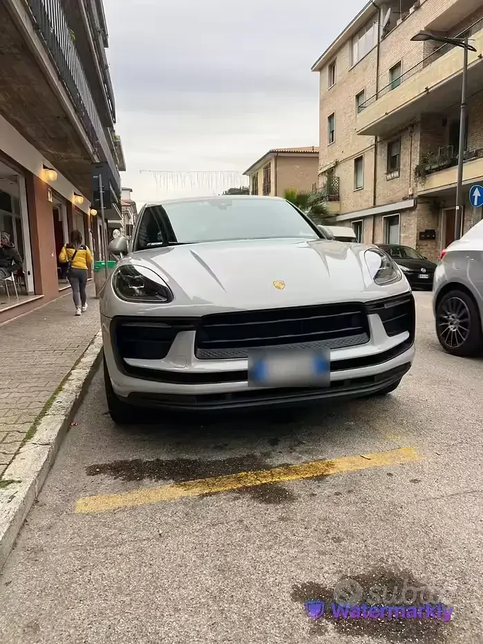 Usata Porsche Macan 265 CV (194 kW) 2023 Marrone SUV