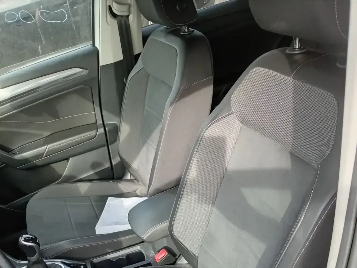 Usata VW T-Roc Style 149 CV (109 kW) 2023 Bianco SUV